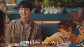 二十不惑集体吃瓜,集体吃瓜，揭秘青春校园的欢乐与泪水